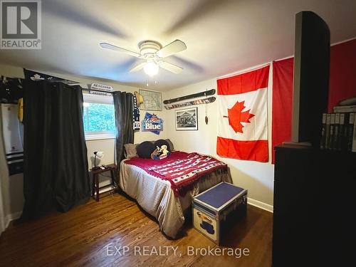 111 Oneida Boulevard, Hamilton (Ancaster), ON - Indoor Photo Showing Bedroom