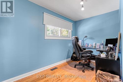 111 Oneida Boulevard, Hamilton, ON - Indoor Photo Showing Office