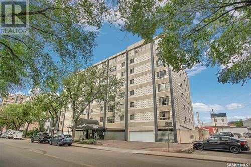 608 525 3Rd Avenue N, Saskatoon, SK - Outdoor With Facade