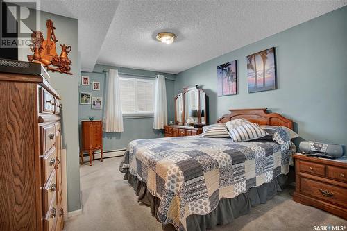 608 525 3Rd Avenue N, Saskatoon, SK - Indoor Photo Showing Bedroom