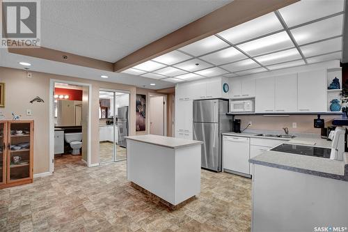 608 525 3Rd Avenue N, Saskatoon, SK - Indoor Photo Showing Kitchen