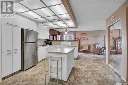 608 525 3Rd Avenue N, Saskatoon, SK - Indoor Photo Showing Kitchen