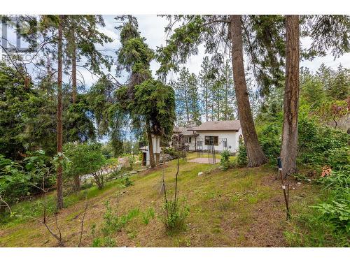 362 Uplands Drive, Kelowna, BC - Outdoor