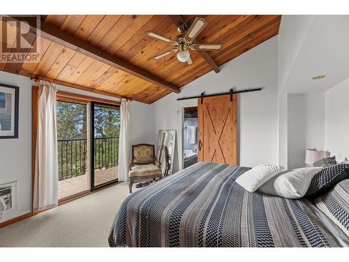 362 Uplands Drive, Kelowna, BC - Indoor Photo Showing Bedroom