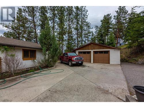 362 Uplands Drive, Kelowna, BC - Outdoor