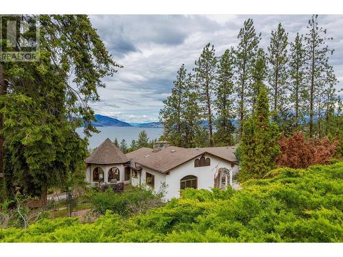 362 Uplands Drive, Kelowna, BC - Outdoor