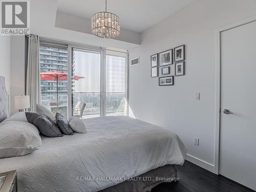 2611 - 8 Eglinton Avenue E, Toronto, ON - Indoor Photo Showing Bedroom