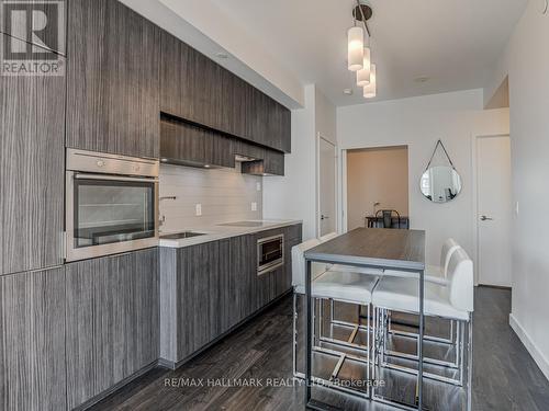 2611 - 8 Eglinton Avenue E, Toronto, ON - Indoor Photo Showing Kitchen