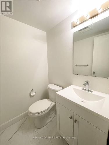 1512 - 205 Hilda Avenue, Toronto (Newtonbrook West), ON - Indoor Photo Showing Bathroom