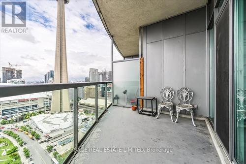 Ph15 - 30 Grand Trunk Crescent, Toronto (Waterfront Communities), ON - Outdoor With Balcony With Exterior