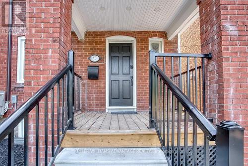 10 Alameda Avenue, Toronto, ON - Outdoor With Exterior