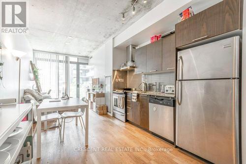 402 - 650 King Street W, Toronto (Waterfront Communities), ON - Indoor Photo Showing Kitchen