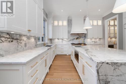 8 Vesta Drive, Toronto, ON - Indoor Photo Showing Kitchen With Upgraded Kitchen