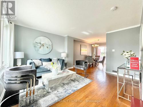 28 - 740 Kennedy Road, Toronto, ON - Indoor Photo Showing Living Room