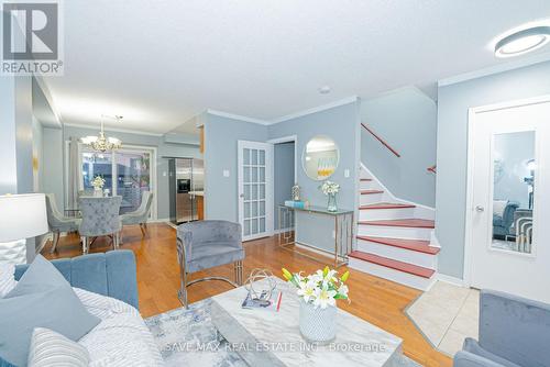 28 - 740 Kennedy Road, Toronto, ON - Indoor Photo Showing Living Room