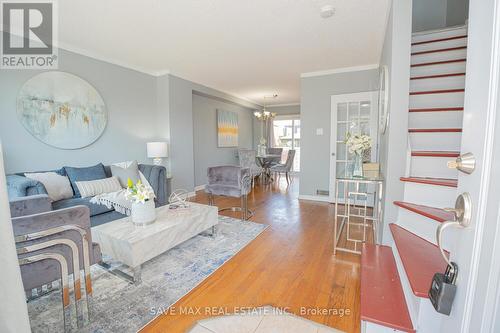 28 - 740 Kennedy Road, Toronto (Ionview), ON - Indoor Photo Showing Living Room