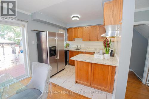 28 - 740 Kennedy Road, Toronto (Ionview), ON - Indoor Photo Showing Kitchen