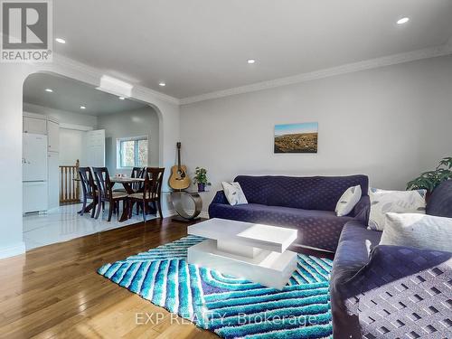 40 Adanac Drive, Toronto (Cliffcrest), ON - Indoor Photo Showing Living Room