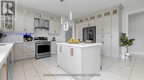 109 Rugman Crescent, Springwater (Centre Vespra), ON - Indoor Photo Showing Kitchen