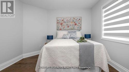 109 Rugman Crescent, Springwater (Centre Vespra), ON - Indoor Photo Showing Bedroom