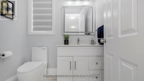 109 Rugman Crescent, Springwater (Centre Vespra), ON - Indoor Photo Showing Bathroom