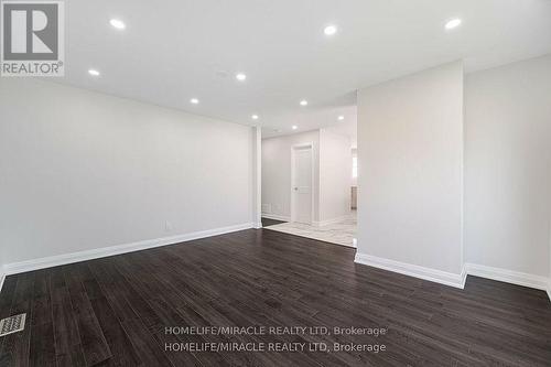 20 Helmsdale Crescent, Toronto, ON - Indoor Photo Showing Other Room