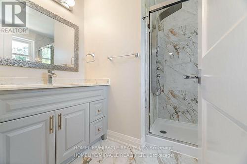 20 Helmsdale Crescent, Toronto, ON - Indoor Photo Showing Bathroom