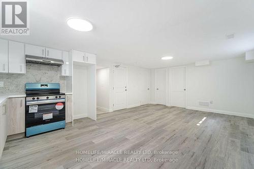 20 Helmsdale Crescent, Toronto, ON - Indoor Photo Showing Kitchen