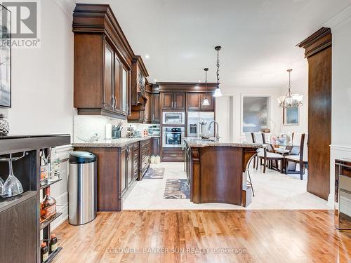 8283 Kipling Avenue, Vaughan, ON - Indoor Photo Showing Kitchen