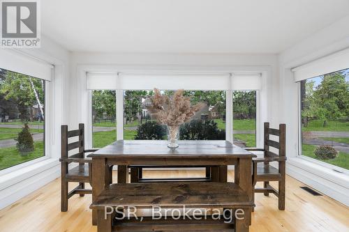 105 Mineola Road W, Mississauga, ON - Indoor Photo Showing Dining Room