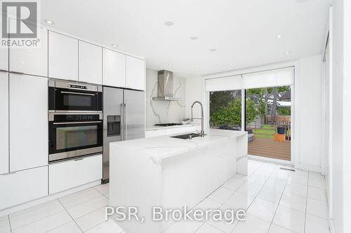 105 Mineola Road W, Mississauga (Mineola), ON - Indoor Photo Showing Kitchen