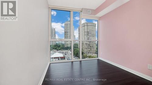 902 - 75 Eglinton Avenue W, Mississauga (Hurontario), ON - Indoor Photo Showing Other Room