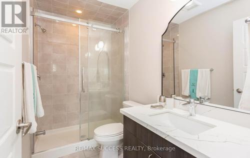 622 Laking Terrace, Milton (Clarke), ON - Indoor Photo Showing Bathroom