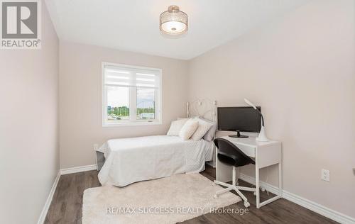 622 Laking Terrace, Milton (Clarke), ON - Indoor Photo Showing Bedroom