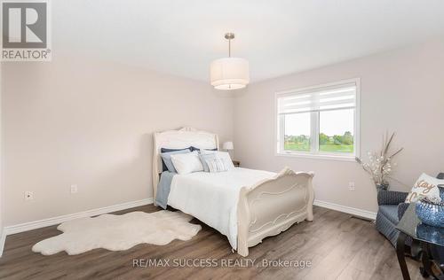 622 Laking Terrace, Milton (Clarke), ON - Indoor Photo Showing Bedroom