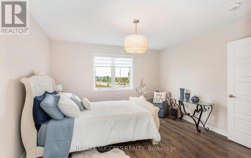 622 Laking Terrace, Milton (Clarke), ON - Indoor Photo Showing Bedroom