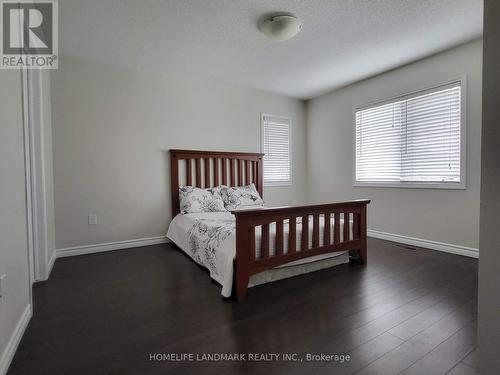 388 Clarkson Gate, Milton, ON - Indoor Photo Showing Bedroom