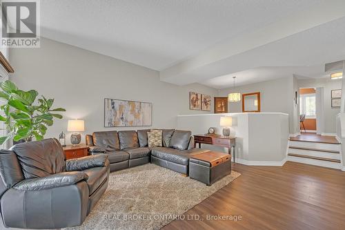 8 - 177 Main Street W, Grimsby, ON - Indoor Photo Showing Living Room