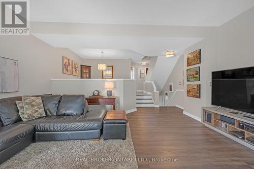 8 - 177 Main Street W, Grimsby, ON - Indoor Photo Showing Living Room