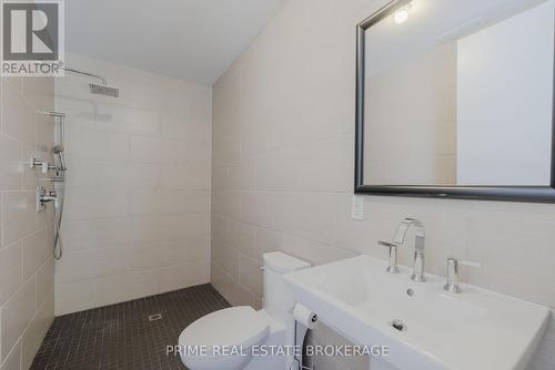 15 Lansdowne Park Crescent, Middlesex Centre (Komoka), ON - Indoor Photo Showing Bathroom