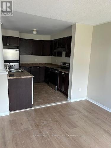 4867 Verdi Street, Burlington (Alton), ON - Indoor Photo Showing Kitchen