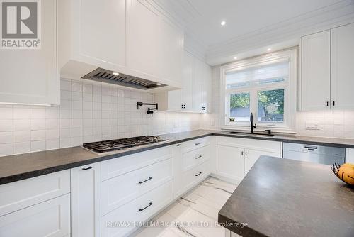 487 Glengarry Avenue, Toronto (Bedford Park-Nortown), ON - Indoor Photo Showing Kitchen With Upgraded Kitchen