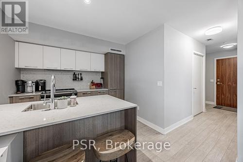 619 - 15 Baseball Place, Toronto, ON - Indoor Photo Showing Kitchen With Upgraded Kitchen