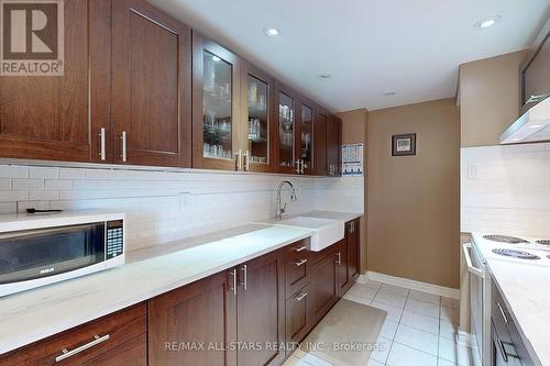 605 - 1275 Markham Road, Toronto (Woburn), ON - Indoor Photo Showing Kitchen