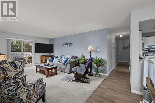 202 2405 1St Avenue W, Prince Albert, SK - Indoor Photo Showing Living Room