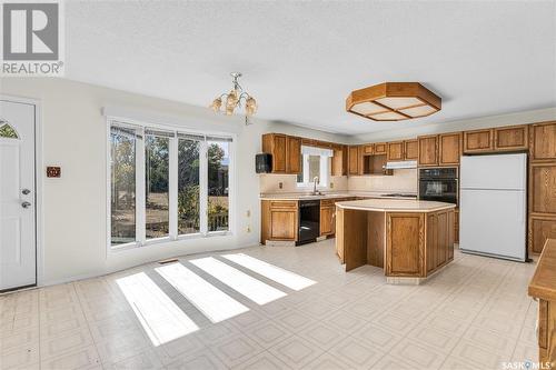 Enyr Land & Equestrian Estate, Corman Park Rm No. 344, SK - Indoor Photo Showing Kitchen