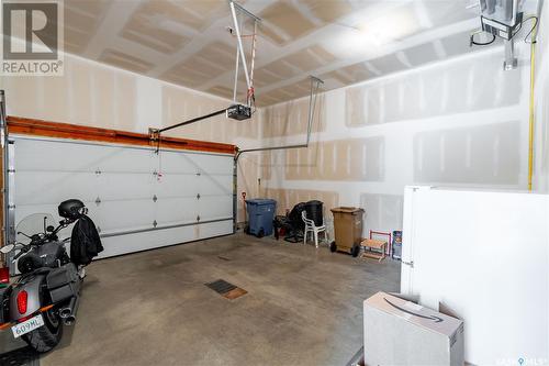 1637 Canterbury Lane, Regina, SK - Indoor Photo Showing Garage