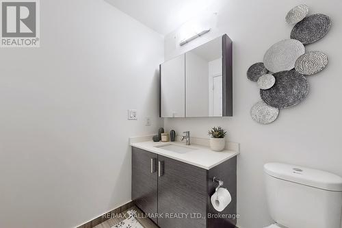 323 - 8228 Birchmount Road, Markham (Unionville), ON - Indoor Photo Showing Bathroom