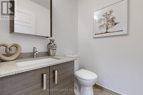 323 - 8228 Birchmount Road, Markham (Unionville), ON - Indoor Photo Showing Bathroom