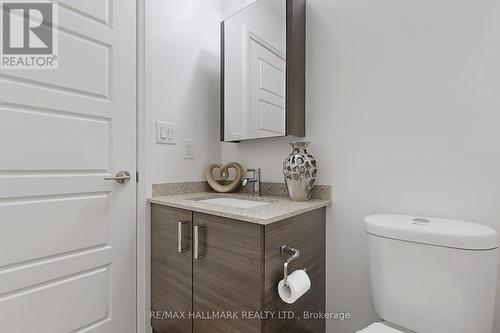 323 - 8228 Birchmount Road, Markham (Unionville), ON - Indoor Photo Showing Bathroom